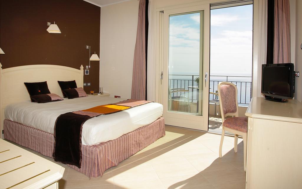 Meridiana Hotel Ταορμίνα Εξωτερικό φωτογραφία